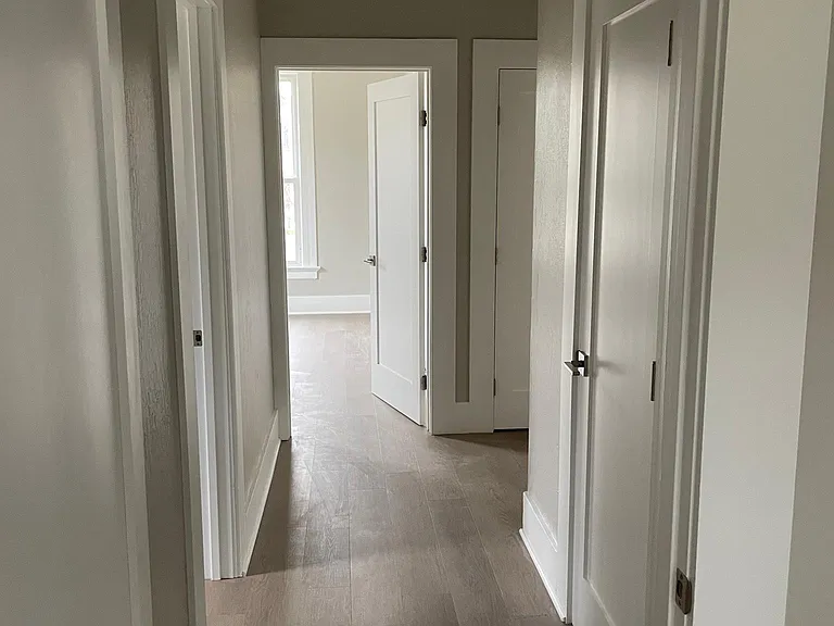 836 Monroe St — Photo 15