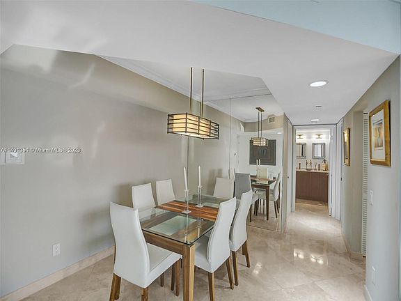 5th image of 21205 Yacht Club Dr APT 1004