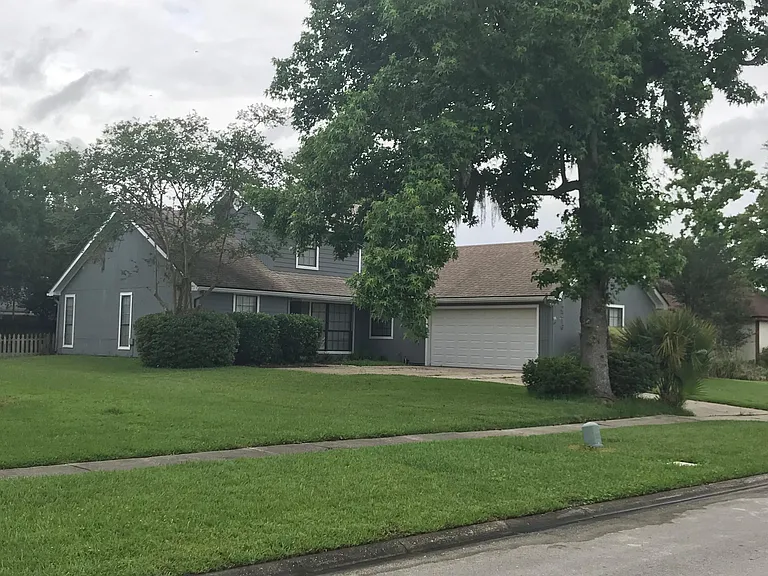 2216 Aztec Dr W — Photo 30