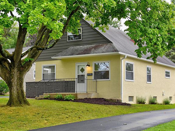 2nd image of 353 E Beechwold Blvd
