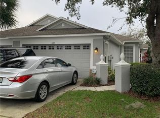 6075 Sandhill Ridge Dr, Lithia, FL 33547