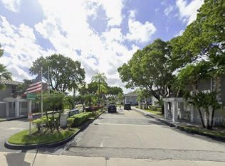 464 NE 210th Circle Ter #10210A, Miami, FL 33179