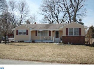 18 W Landing Rd, Blackwood, NJ 08012