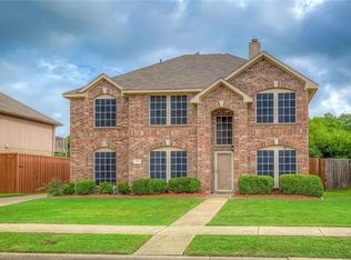 611 Spring Mills Rd, Mesquite, TX 75181