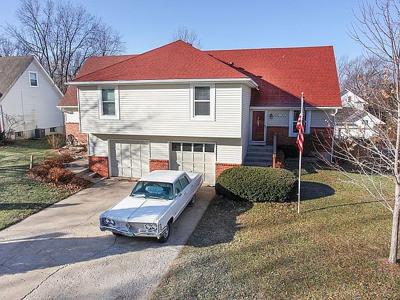 2nd image of 6106 Newton St