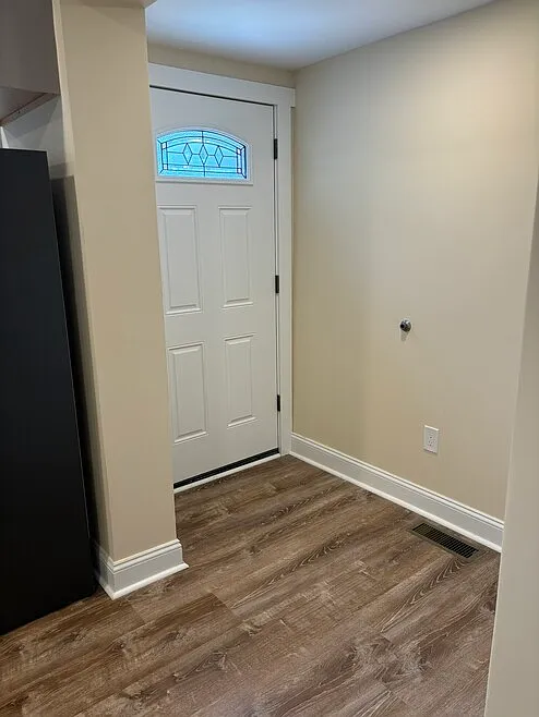 2 bed, 1010 sqft, $2,200 — Photo 4