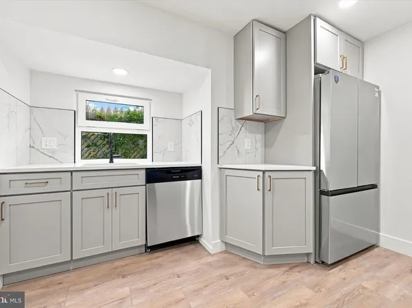 2021 E Sergeant St, Philadelphia, PA 19125