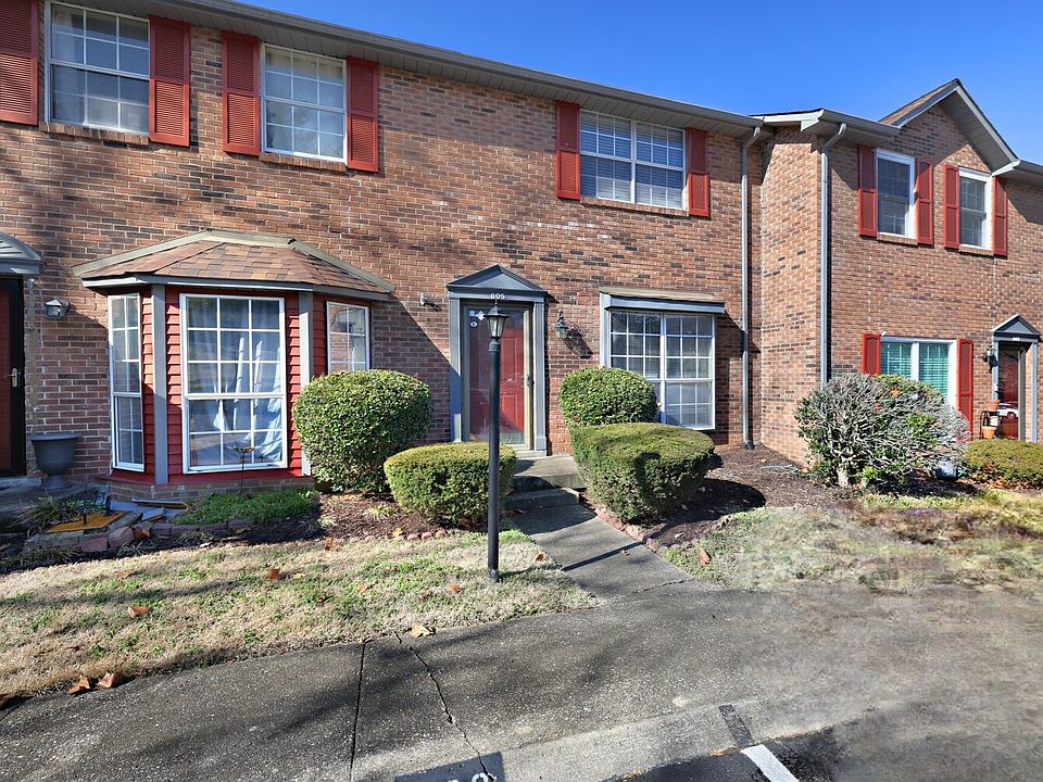 1st image of 605 Hickory Glade Ct