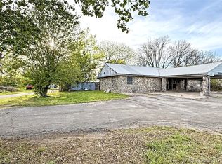 17371 N Bryant Rd, Tahlequah, OK 74464