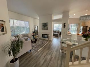 27749 Coldsprings Pl, Valencia, CA 91354