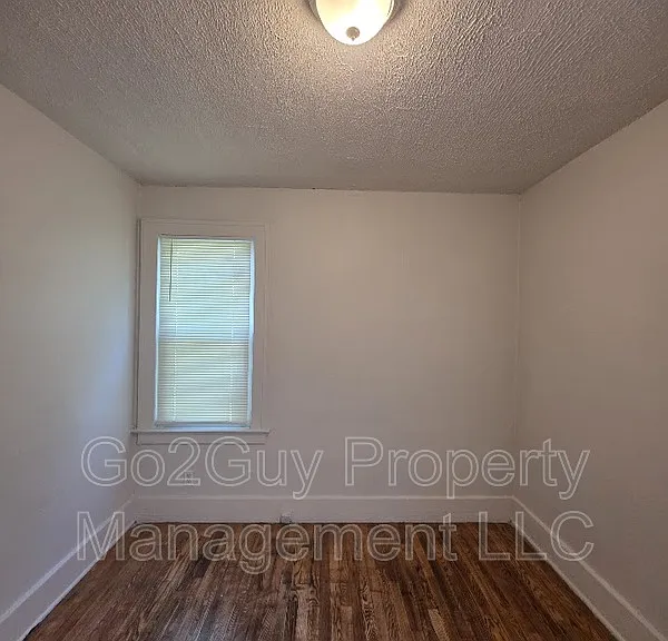 5276 Maryland St — Photo 7
