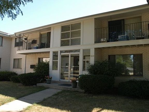 2nd image of 3800-3840 S 84th St APT A1