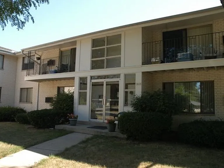 Garden Circle Apartments — Photo 7