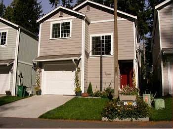 1st image of 2029 NE Green Glen Ln