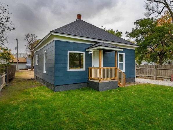 1513 E 5th Ave, Hutchinson, KS 67501
