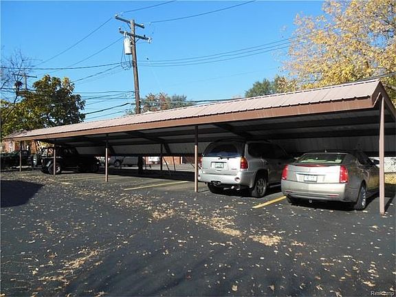 CARPORT PLUS ADDITIONAL GUEST PARKING