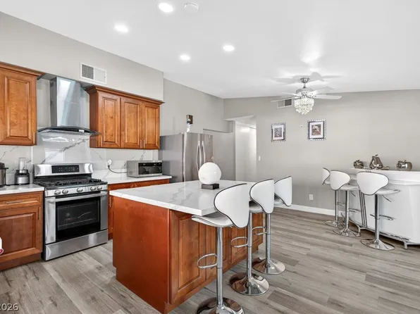 5375 Chestnut St, Las Vegas, NV 89119