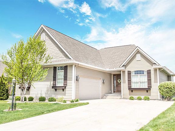 2nd image of 6215 W Creekside Dr