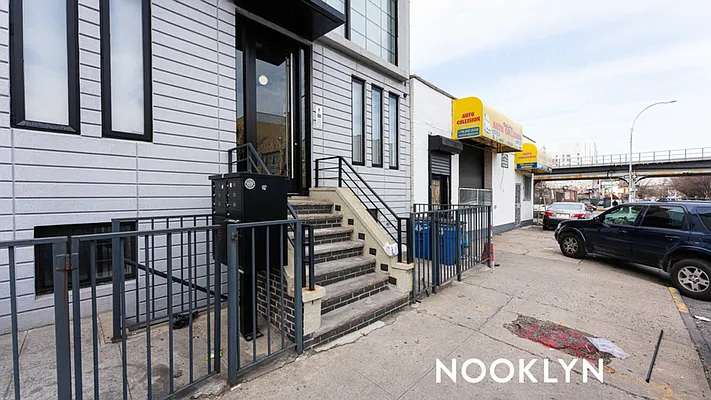 Rented by Nooklyn NYC LLC | media 38