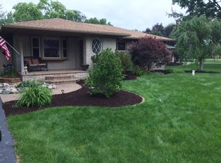 836 Bonita Dr, White Lake, MI 48383
