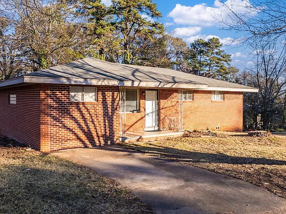 2nd image of 32 Rosemont Dr