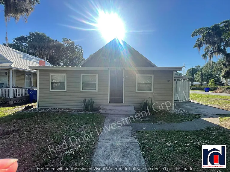 821 Pennsylvania Ave — Photo 1