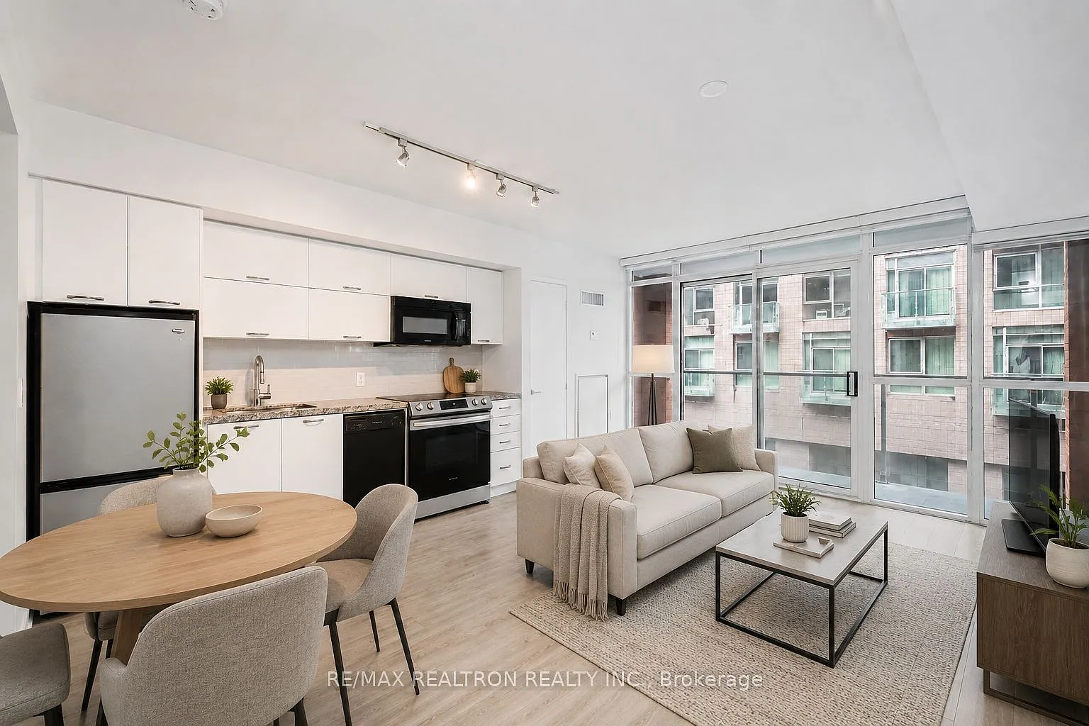1 bed, $2,300 — Photo 1