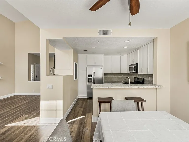 3441 E Berkshire Ct — Photo 14