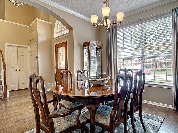 5th image of 3511 Golden Aspen Dr