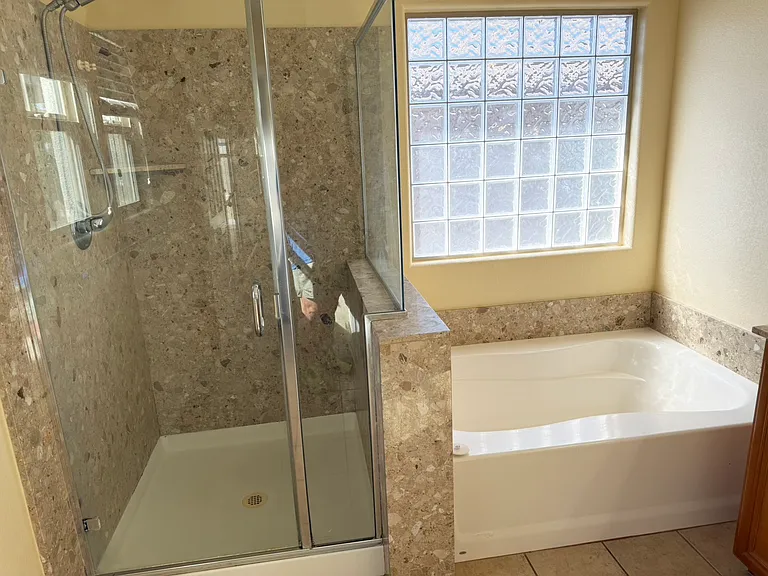 5450 Pinecroft Dr — Photo 22
