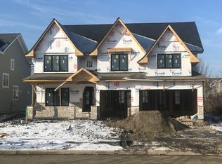 770 Willow St, Itasca, IL 60143