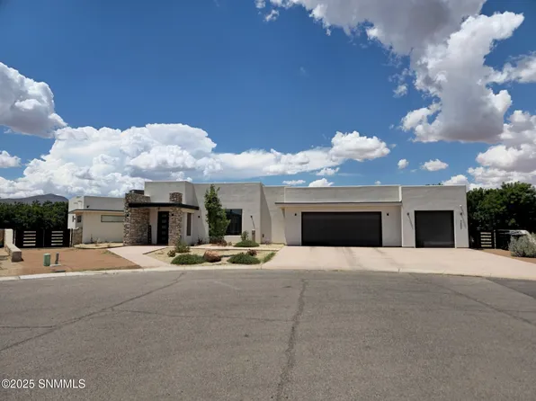 7557 Sussex Ct, Las Cruces, NM 88007