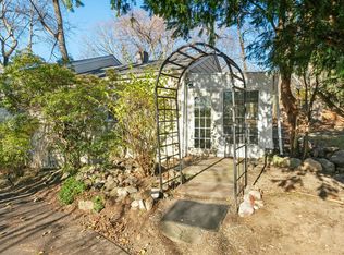 2 Cross Hwy, Westport, CT 06880