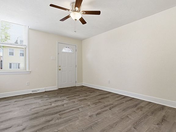 3rd image of 118-120 S 25th St #118