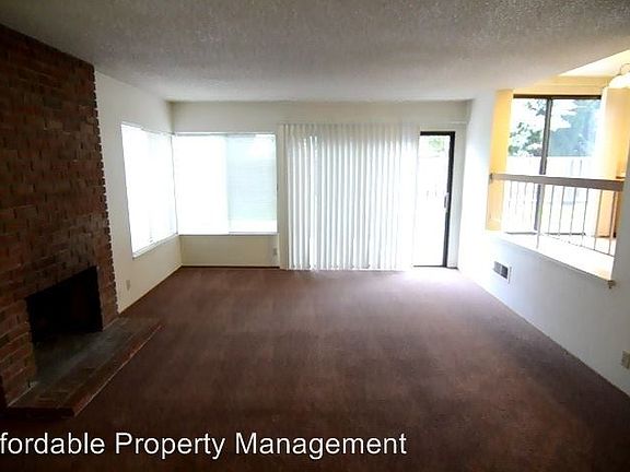 5th image of 32912 Regents Blvd