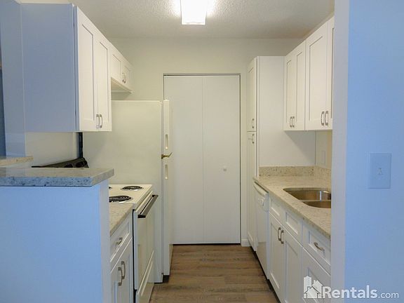 3rd image of 455 Alt 19 S APT 43