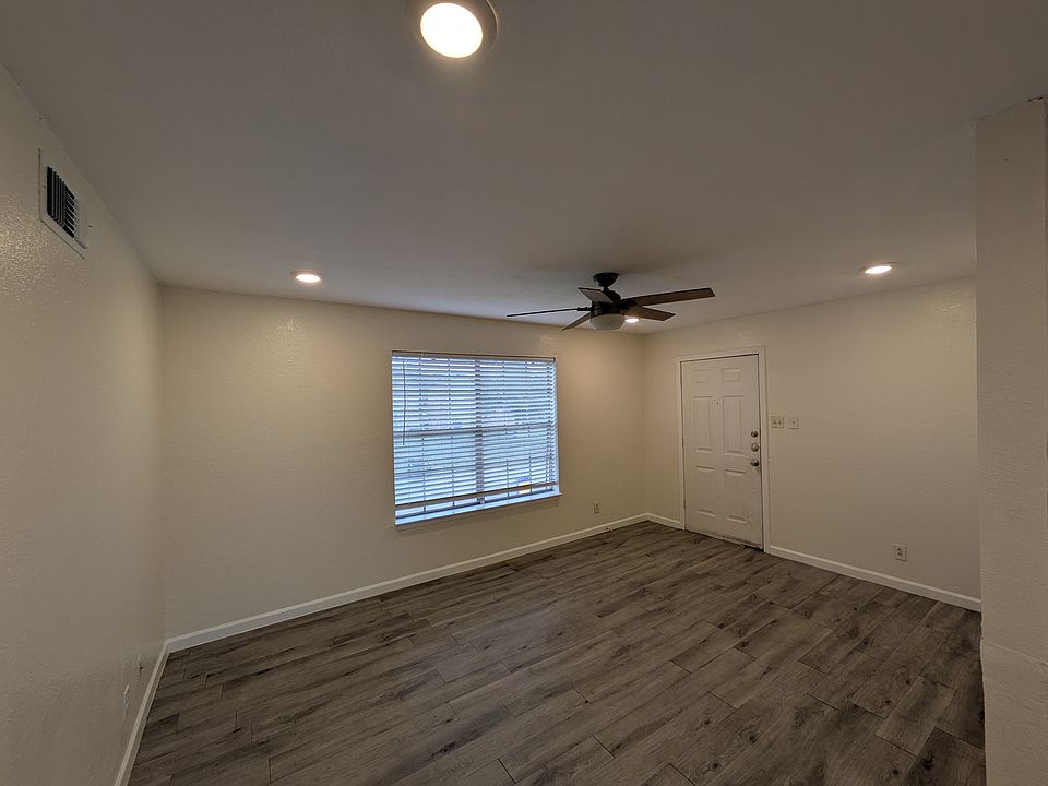 1st image of 8038 Cambridge Cir #B