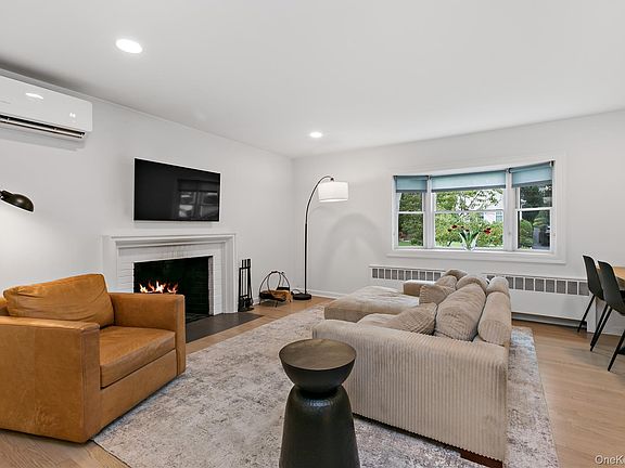 3rd image of 16 Brook Street
