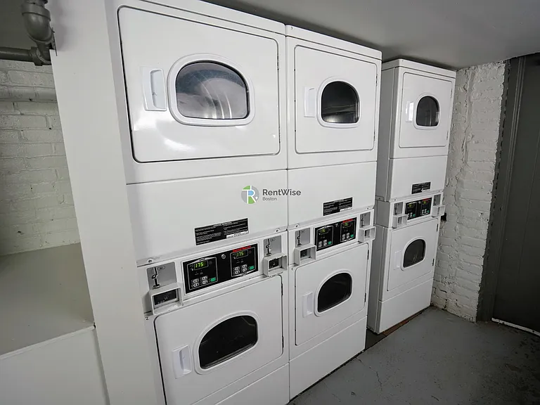 230 South St #2C — Photo 17