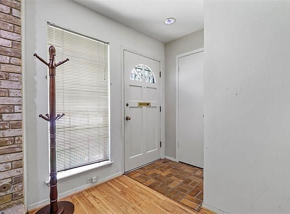 4th image of 10811 Sandpiper Ln
