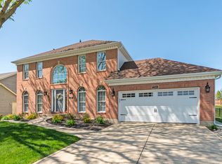 2111 Yellowstar Ln, Naperville, IL
