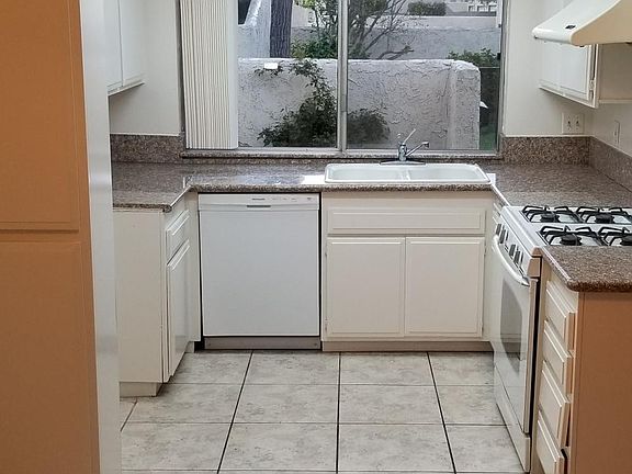 5th image of 1844 Rosebrook Ln