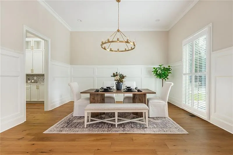 7 bed, 8.0 bath, 4508 sqft, $13,500 — Photo 3
