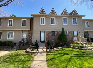 2096 La Mer Ln, Haslett, MI 48840