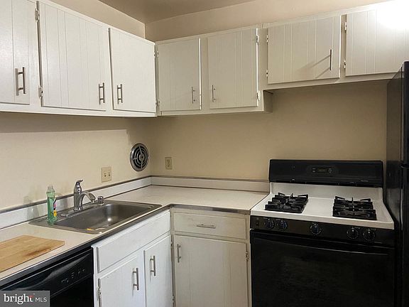 4th image of 5017 7th Rd S APT 301