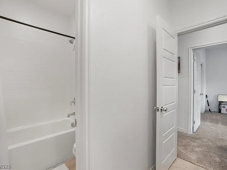 1529 Eva Crossing Pl — Photo 18