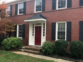 3808 Nanz Ave, Saint Matthews, KY