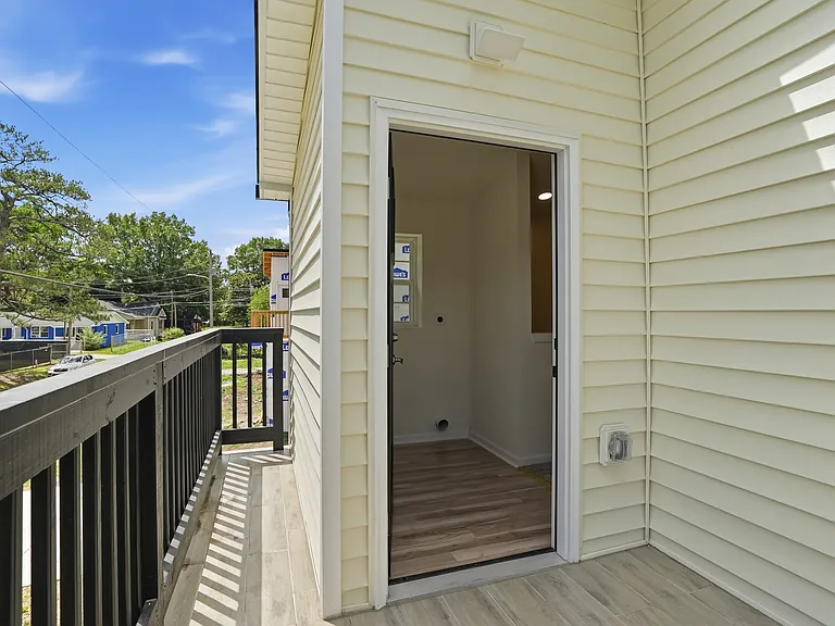 516 Singletary St SE — Photo 49