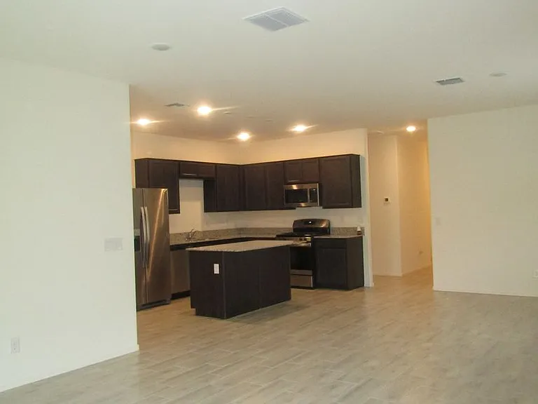 188 W Seven Seas Dr — Photo 5