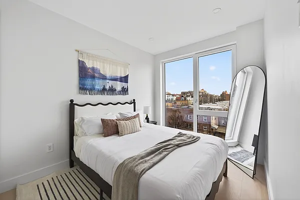 Bedroom, photo 1
